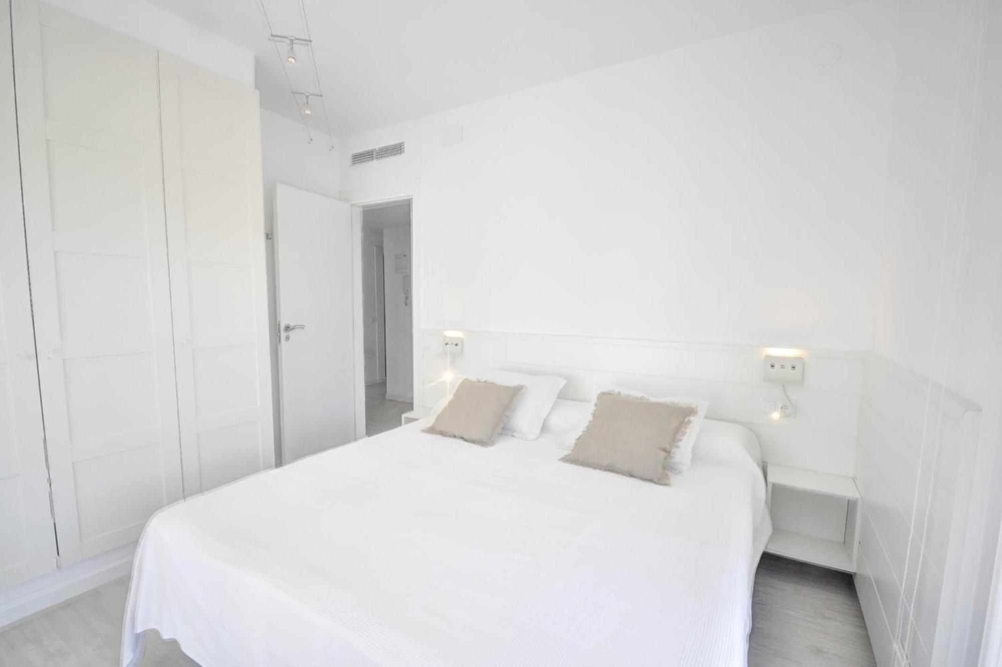 The Luxor Apartment By Hello Homes סיטגס מראה חיצוני תמונה