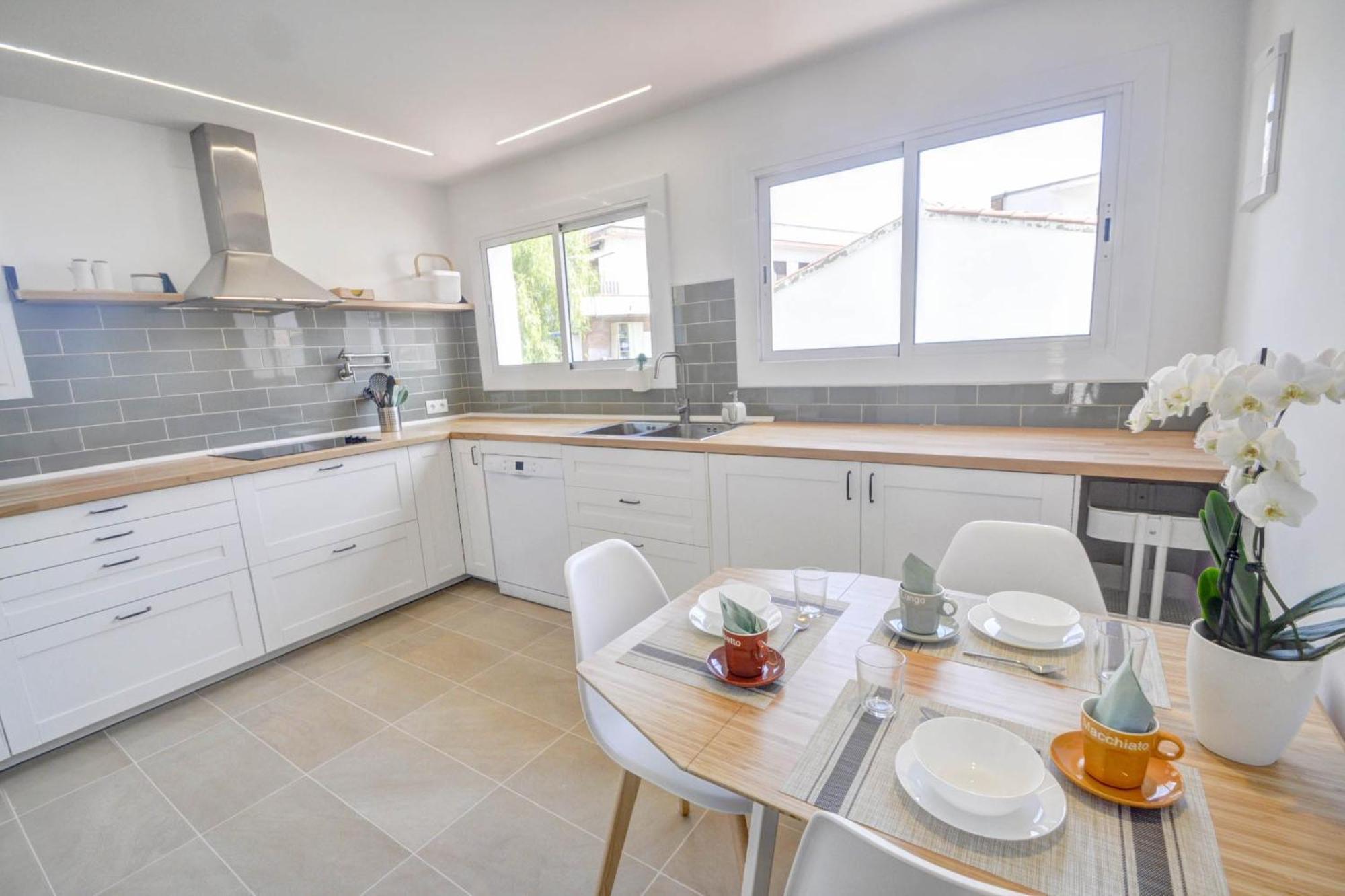 The Luxor Apartment By Hello Homes סיטגס מראה חיצוני תמונה