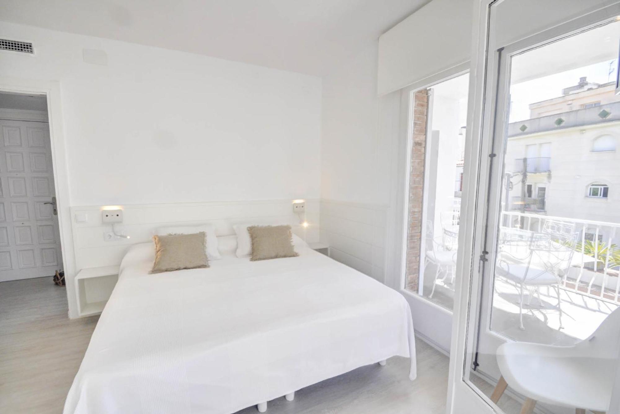 The Luxor Apartment By Hello Homes סיטגס מראה חיצוני תמונה